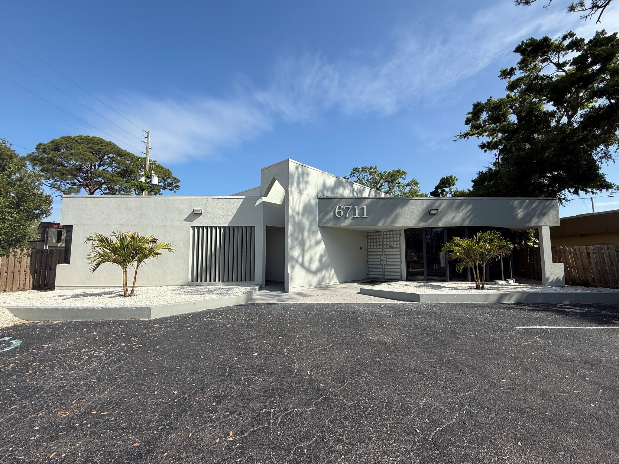 6711 38th Ave N, Saint Petersburg, FL for sale Building Photo- Image 1 of 14