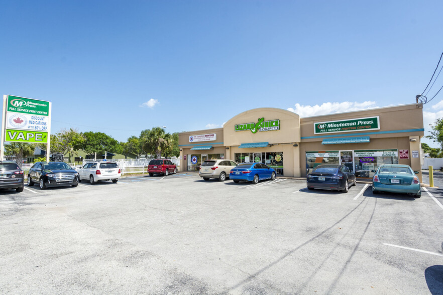 2475 E Bay Dr, Largo, FL for lease - Building Photo - Image 2 of 6