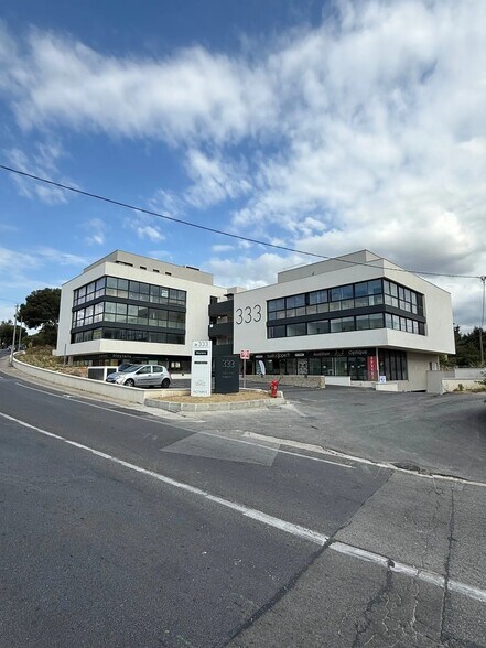 Retail in La Seyne-sur-Mer for lease - Building Photo - Image 1 of 1