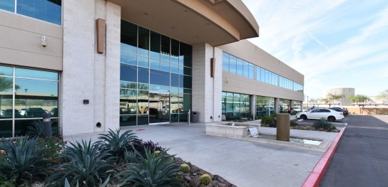 1048 N 44th St, Phoenix, AZ for lease - Building Photo - Image 2 of 9
