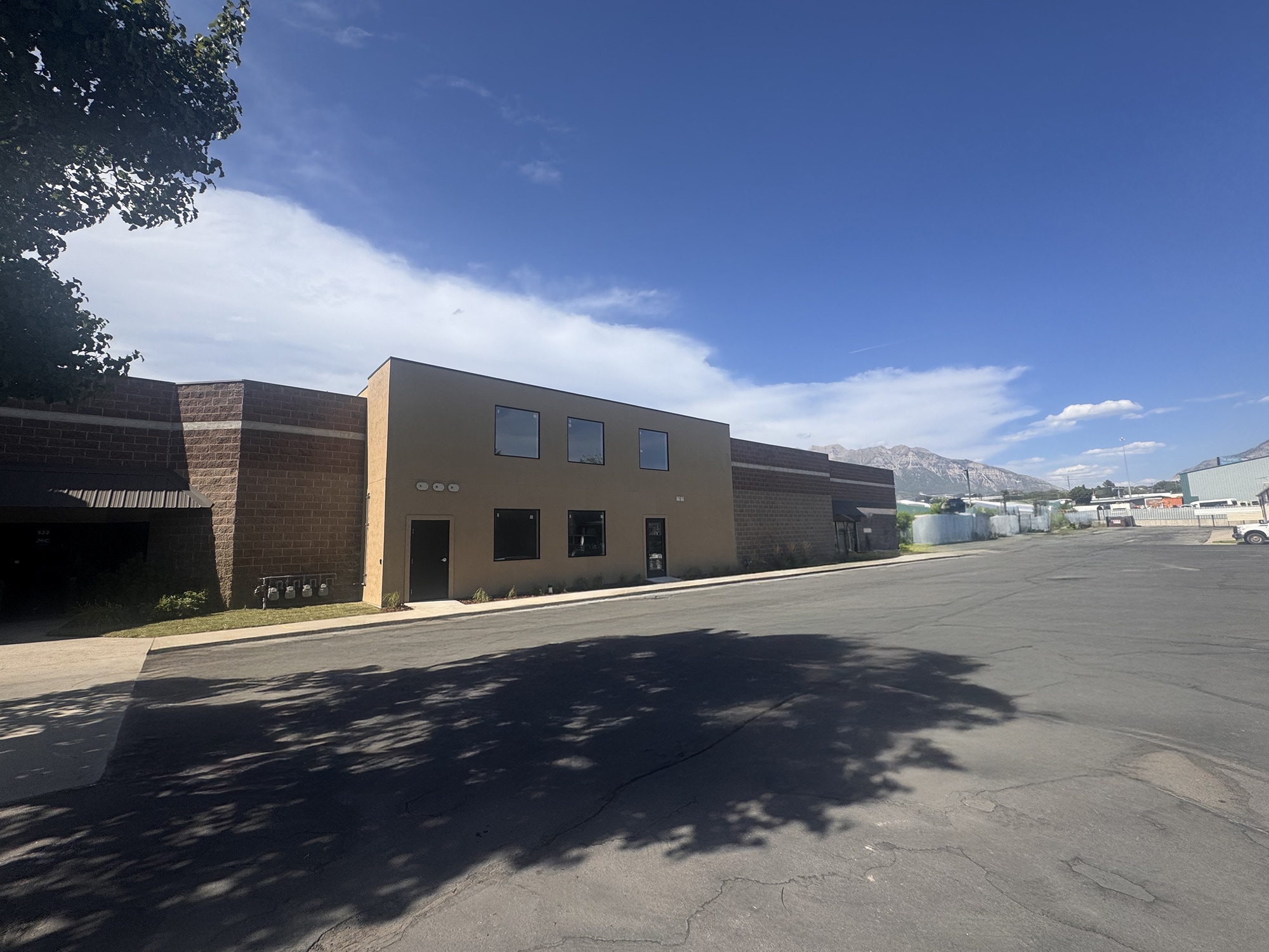 518-540 S Commerce Dr, Orem, UT for lease Interior Photo- Image 1 of 5