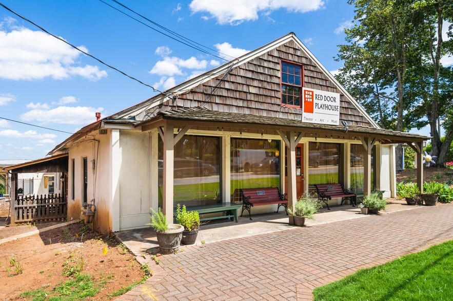 587 S Atlanta St Roswell Ga 30075 Office Retail Space For