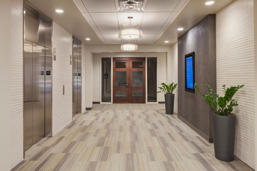 4800 Six Forks Rd, Raleigh, NC for lease - Lobby - Image 3 of 4