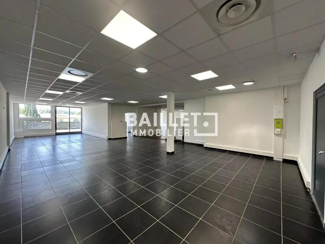 Office in Biot for lease Building Photo- Image 1 of 12