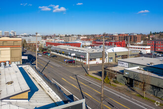 1210 SE 7th Ave, Portland, OR - aerial  map view