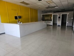 100-145 James Comeaux Rd, Lafayette, LA for lease Interior Photo- Image 1 of 3