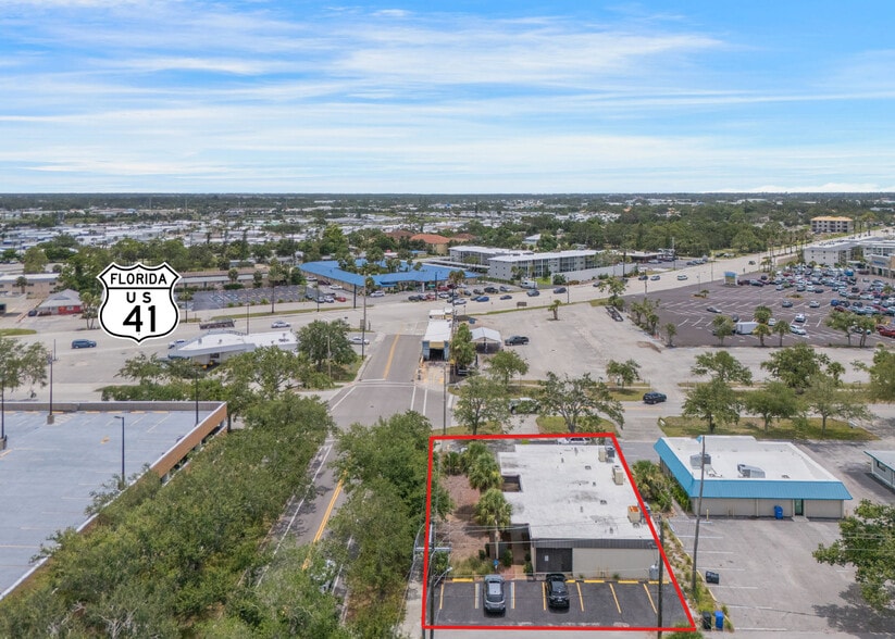 101 San Marco Dr Venice FL 34285 - 101 San Marco Dr Venice FL Building Photo 3 Large