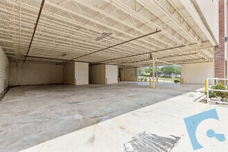 840 Ranchview Dr, Irving, TX for sale Interior Photo- Image 2 of 3