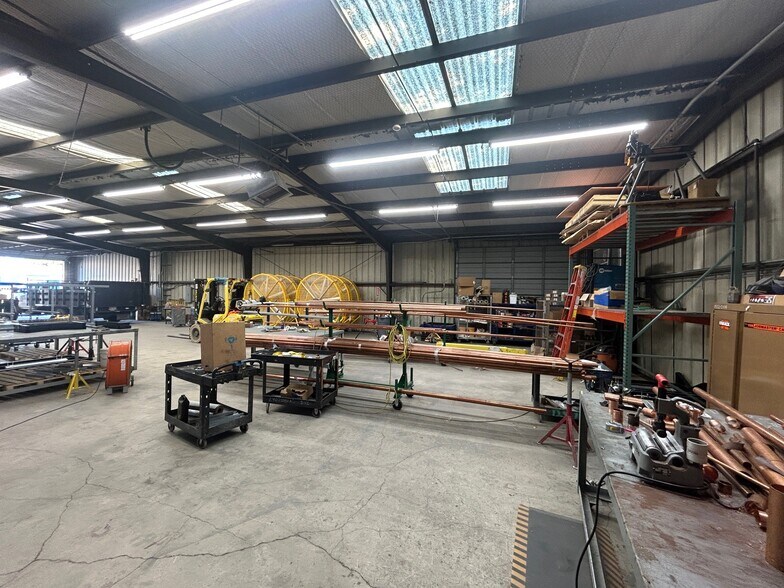 110 Connelly, San Antonio, TX for lease - Interior Photo - Image 3 of 4