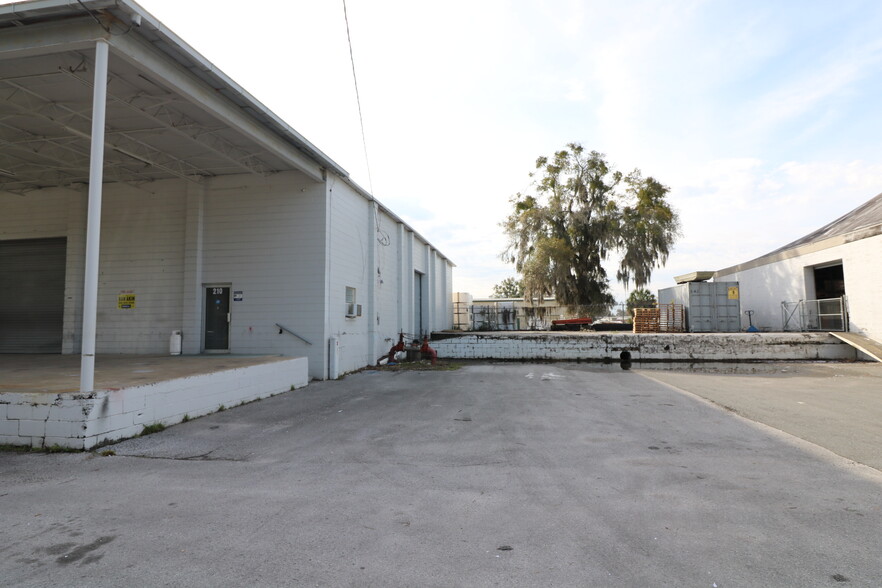 210 NW 13th St, Ocala, FL for lease - Building Photo - Image 3 of 3