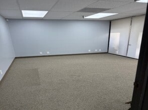 4685 Runway St, Simi Valley, CA for lease Interior Photo- Image 2 of 8