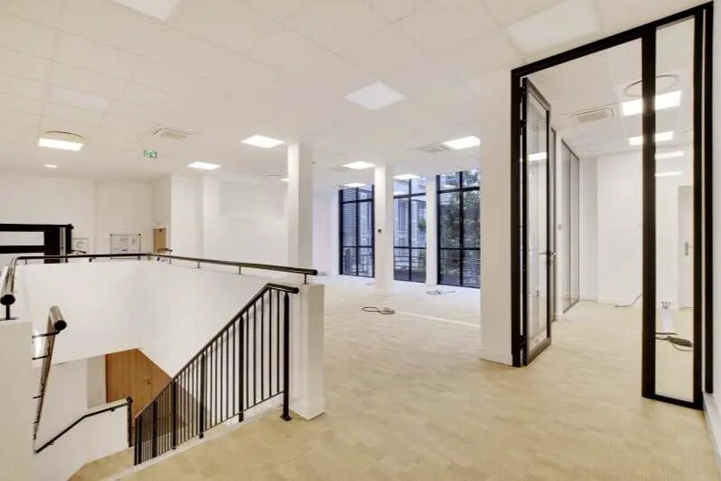 14 Rue De L'Ancienne Comedie, Paris for lease Interior Photo- Image 1 of 6