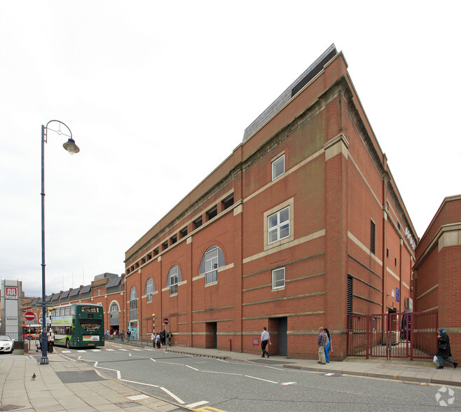 Warrington St, Ashton Under Lyne for lease - Primary Photo - Image 1 of 6