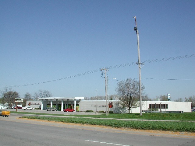 1618 NE Collins Rd, Cedar Rapids, IA for sale - Primary Photo - Image 1 of 1