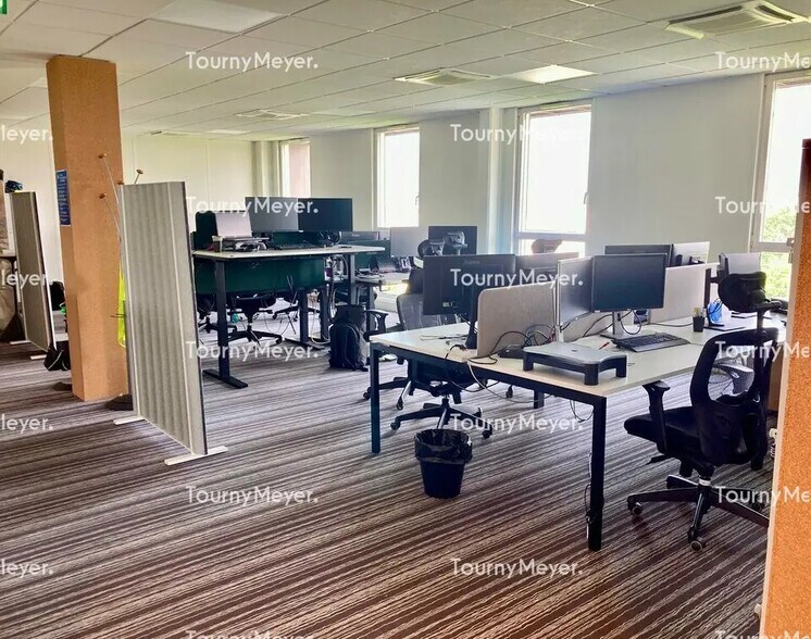 Office in Cesson-Sévigné for lease - Interior Photo - Image 3 of 13