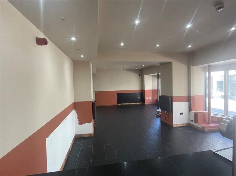 3-5 King St, Richmond for sale - Interior Photo - Image 3 of 4