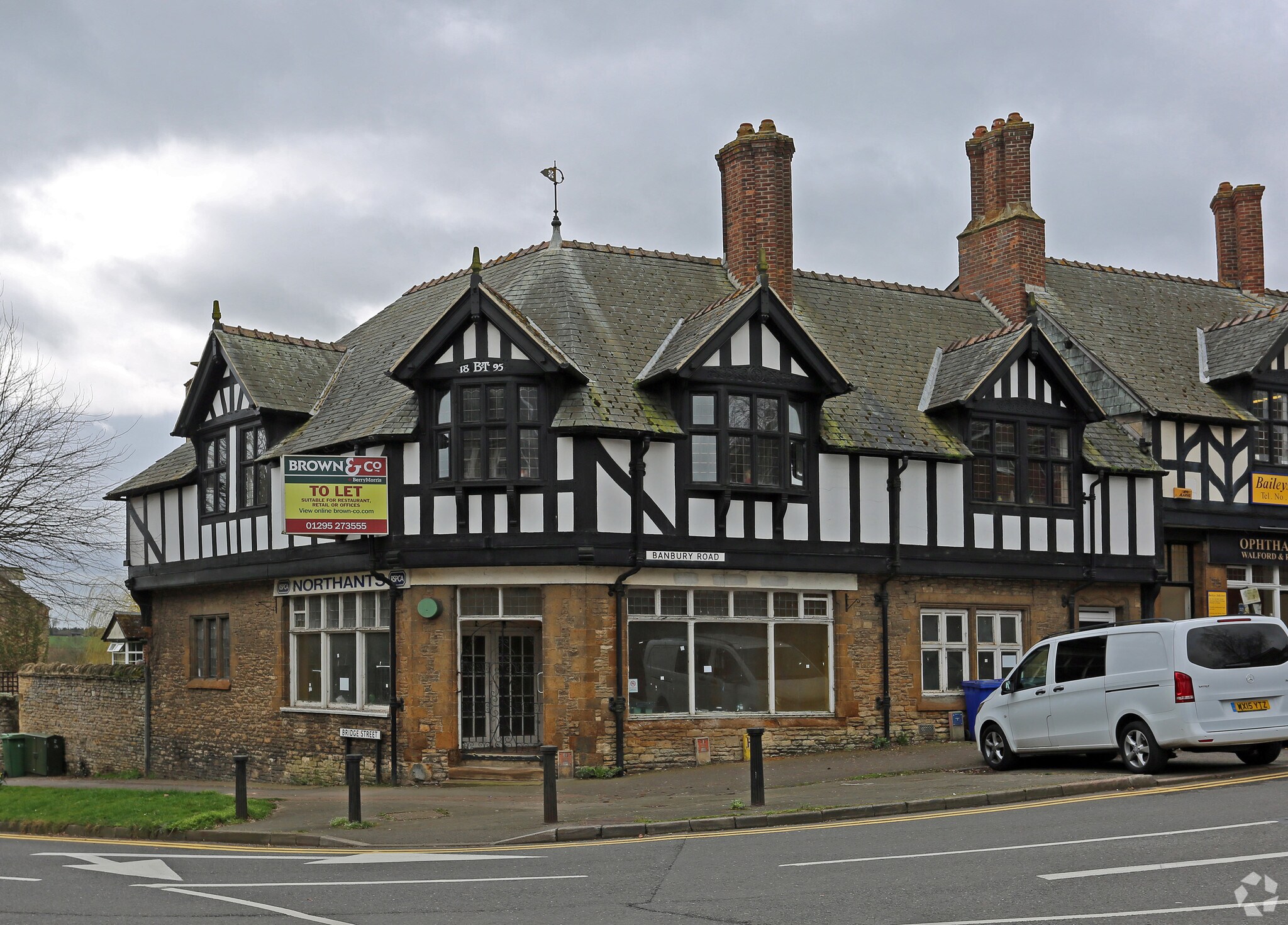 2 Banbury Rd, Brackley for sale Primary Photo- Image 1 of 1