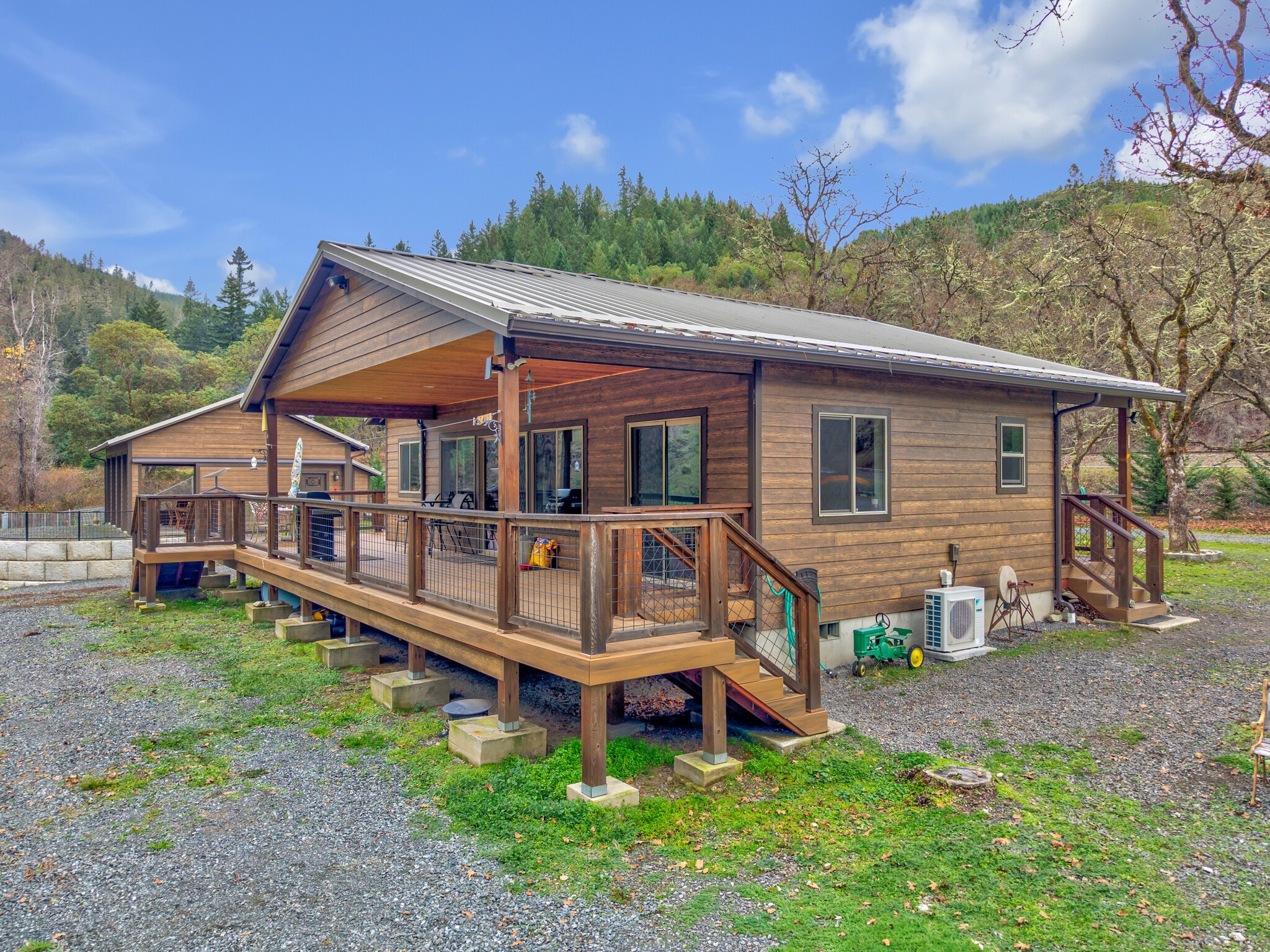 4696 Cow Creek Rd, Riddle, OR for sale Building Photo- Image 1 of 2