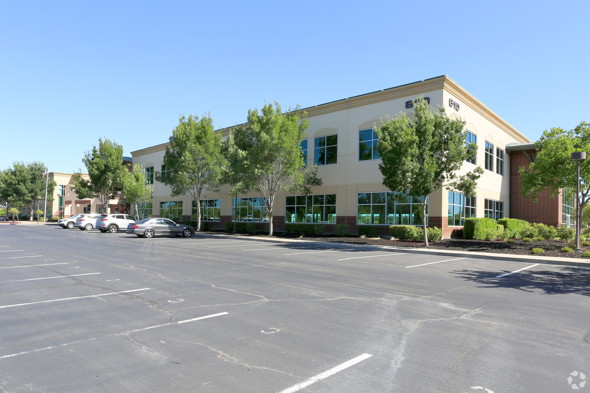 810 Vaca Valley Pky, Vacaville, CA for lease Building Photo- Image 1 of 11