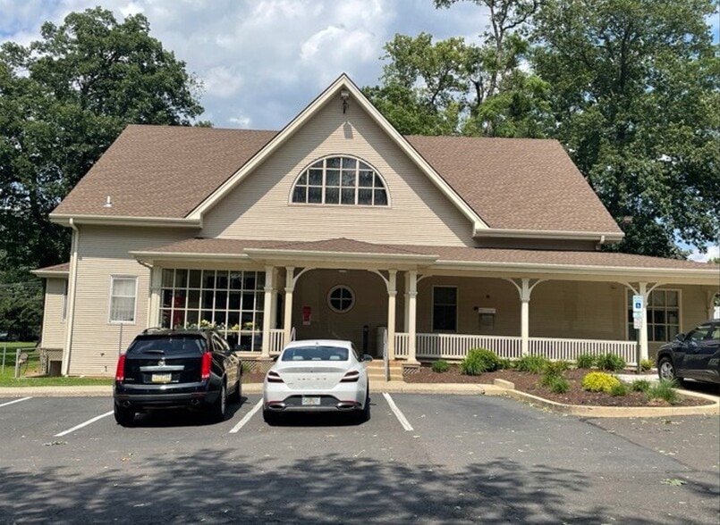 225 S Main St, Yardley, PA for sale - Building Photo - Image 2 of 6