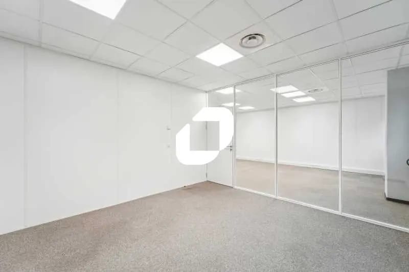Office in Montpellier for lease - Interior Photo - Image 3 of 15