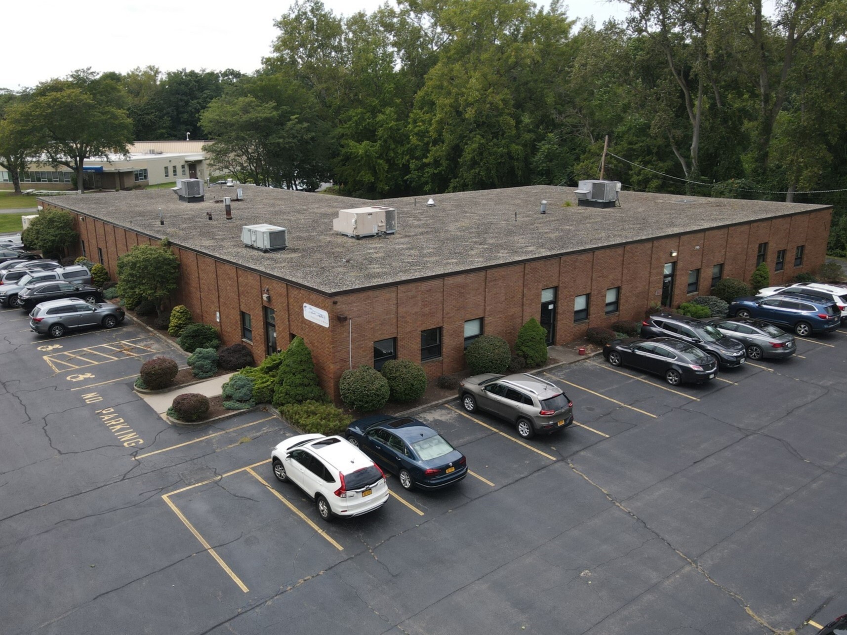 17-19 Linden Park, Rochester, NY for lease Building Photo- Image 1 of 6