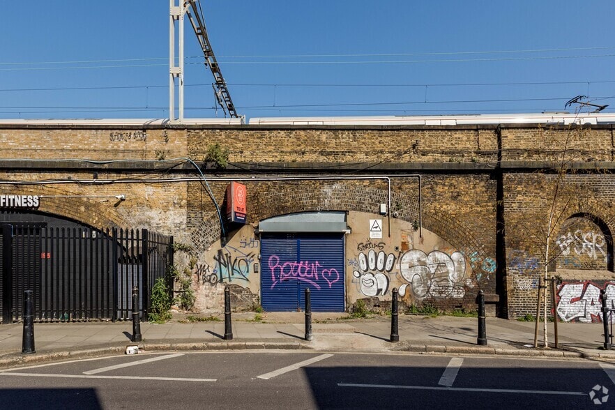 Bancroft Rd, London, E1 4ET