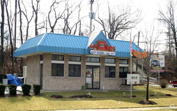 3 Johnson Ln, Parlin, NJ for sale Primary Photo- Image 1 of 1