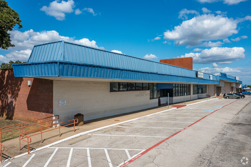 4701-4753 E Lancaster Ave, Fort Worth, TX for lease - Building Photo - Image 1 of 12