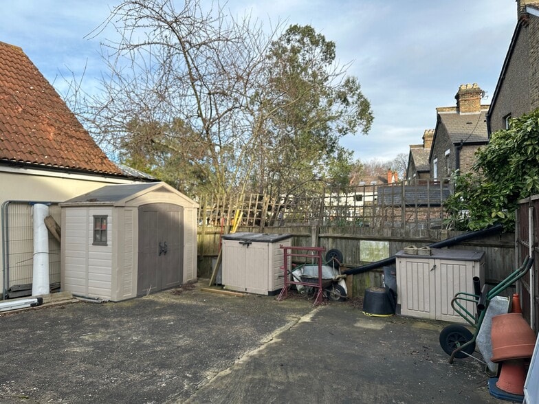 Ledbury Rd, London for sale - Building Photo - Image 2 of 4