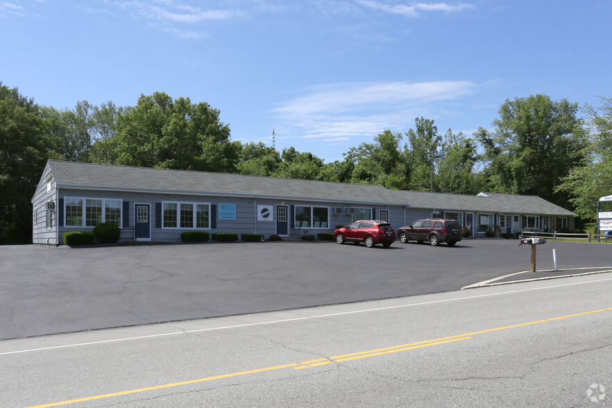 152-160 Route 171, Woodstock, CT for sale - Primary Photo - Image 1 of 1