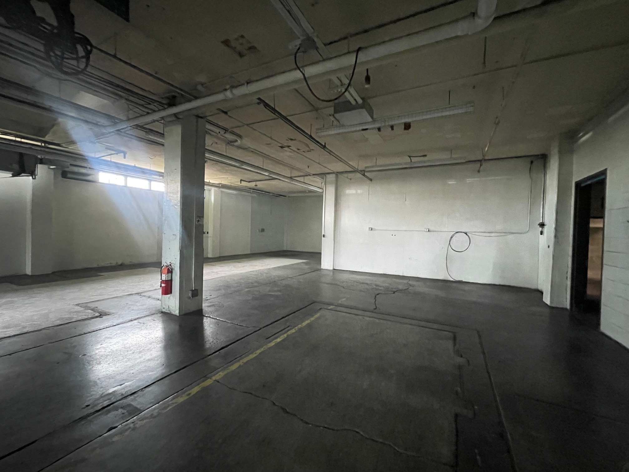 355 Kinoole St, Hilo, HI for lease Building Photo- Image 1 of 1