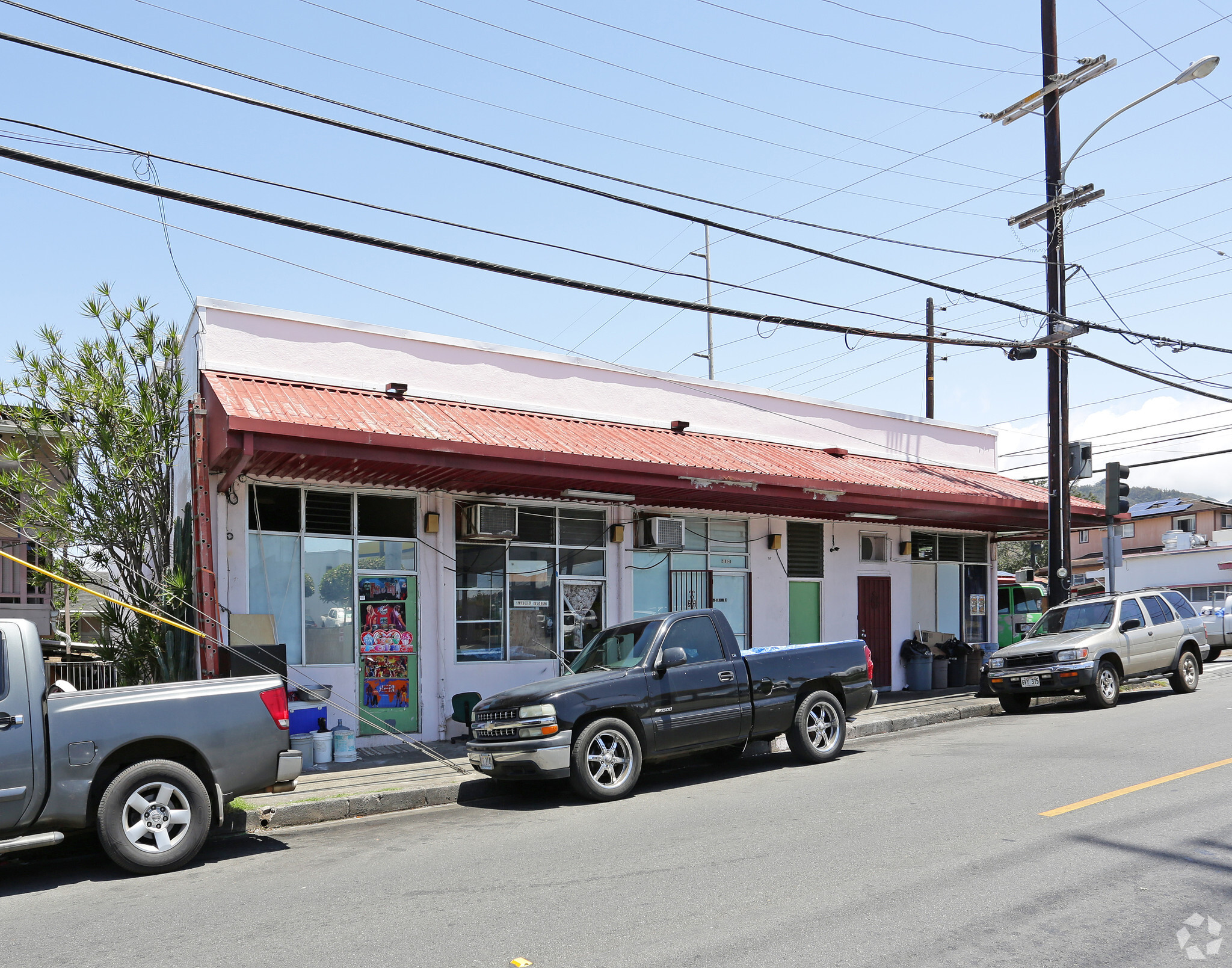 2101 N School St, Honolulu, HI for lease Building Photo- Image 1 of 3