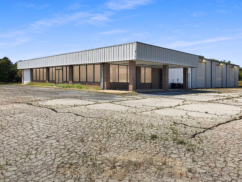 301 Webb Rd, Williamston, SC for sale - Building Photo - Image 1 of 1