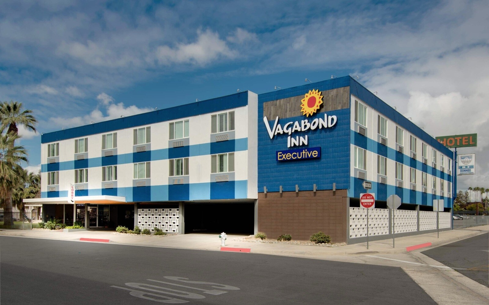 1301 Chester Ave, Bakersfield, CA for sale Building Photo- Image 1 of 1