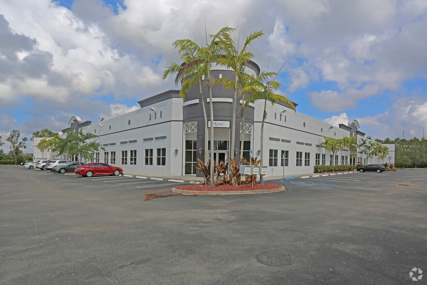 405-425 SW 148th Ave, Davie, FL for sale - Primary Photo - Image 1 of 36