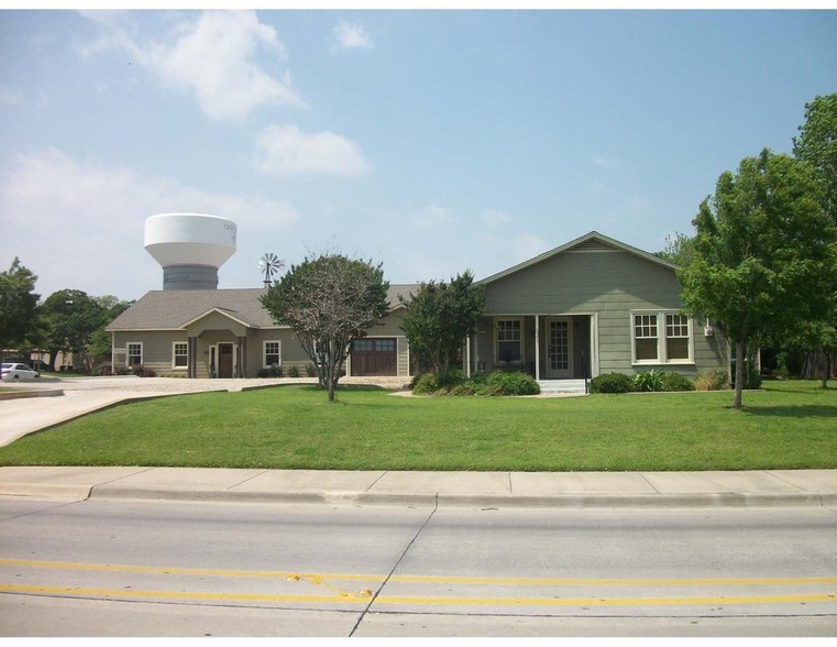 621 N Main St, Grapevine, TX for sale - Primary Photo - Image 1 of 1