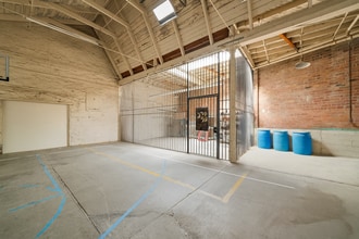 2130-2220 Livingston St, Oakland, CA for lease Interior Photo- Image 2 of 4