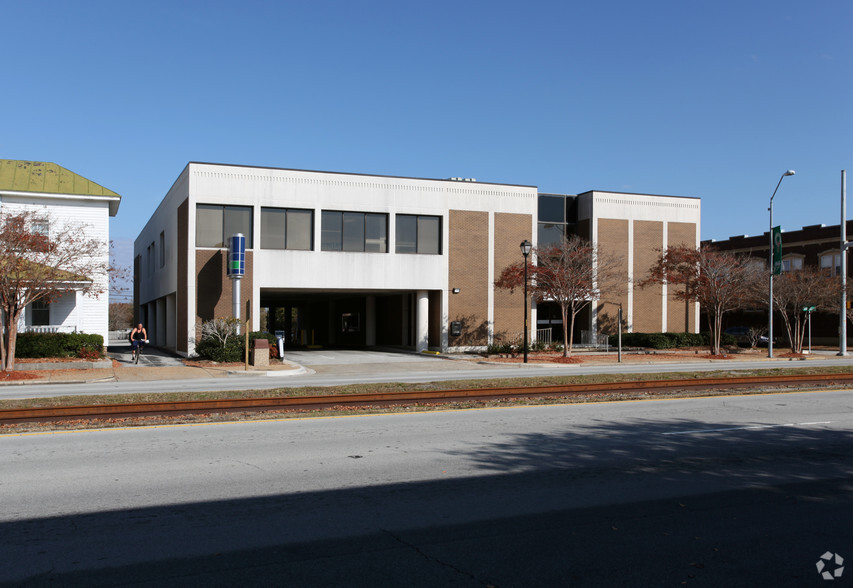 800 Arendell St, Morehead City, NC for lease - Primary Photo - Image 1 of 2