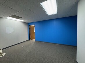 1446 Reynolds Rd, Maumee, OH for lease Building Photo- Image 2 of 8