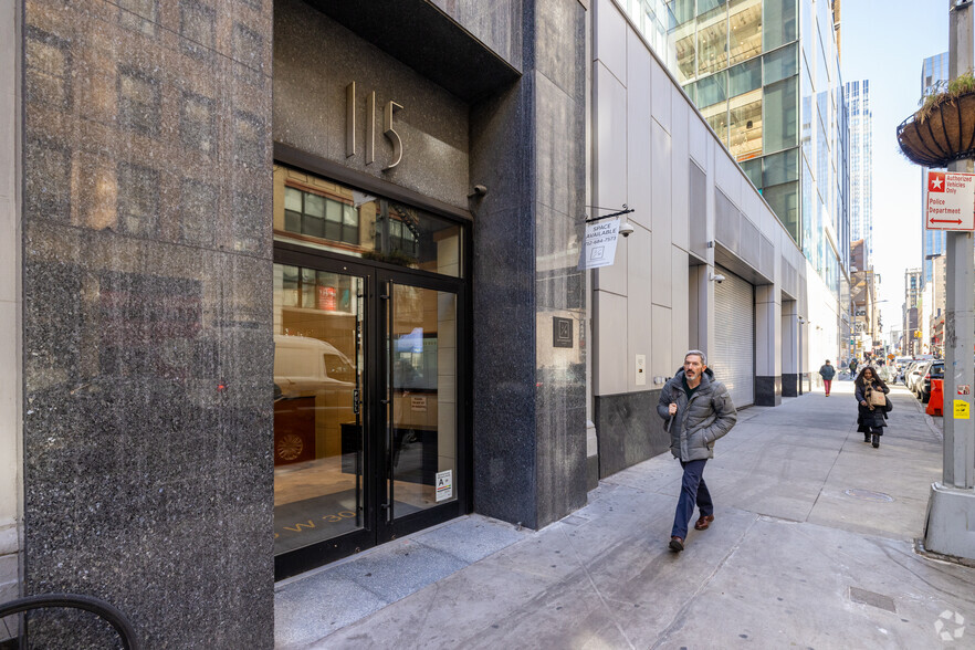 115-125 W 30th St, New York, NY for lease - Building Photo - Image 3 of 5