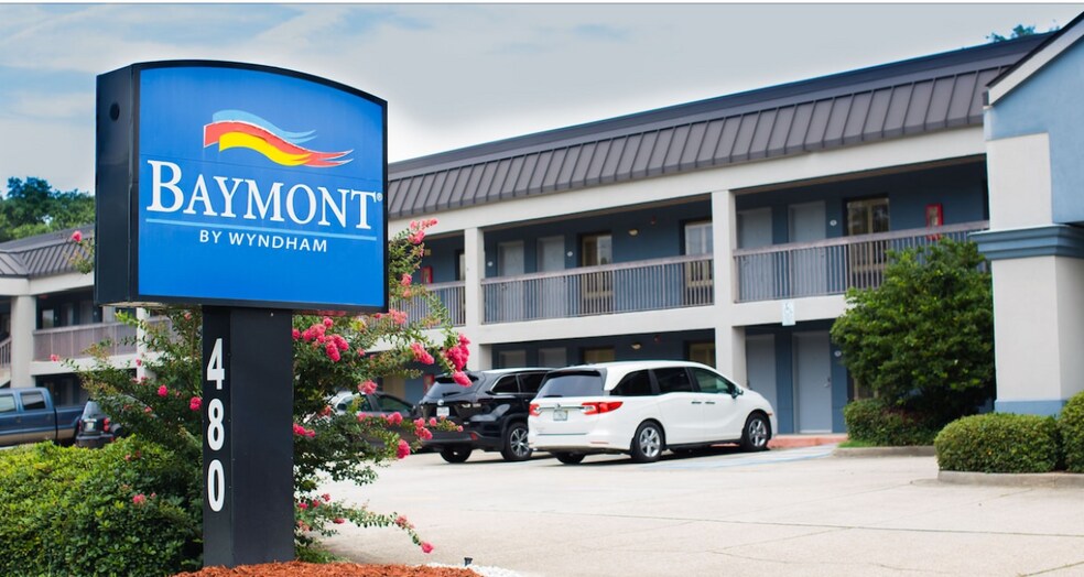 480 E Miracle Strip Pky, Mary Esther, FL 32569