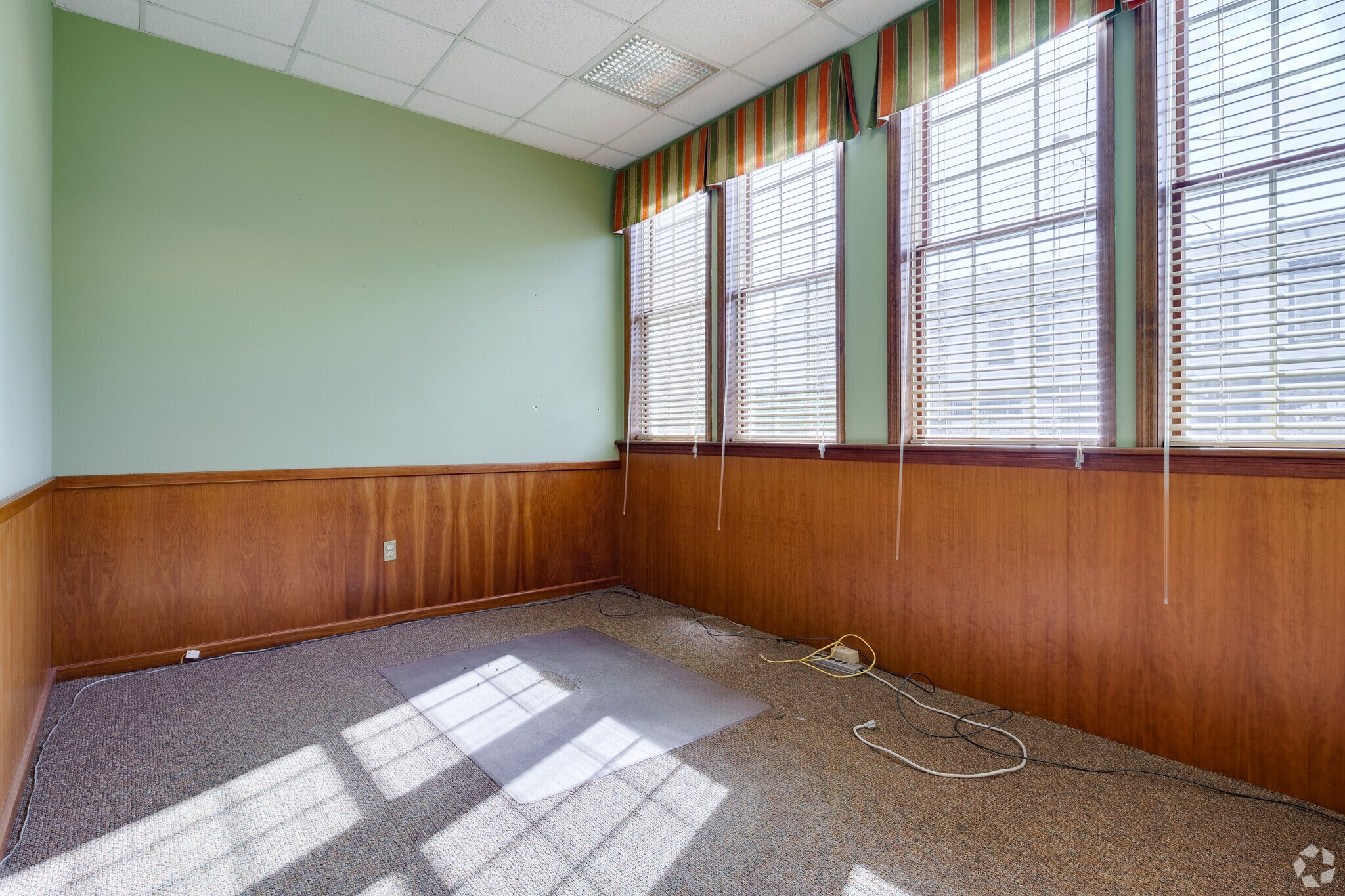 57 Main St, Nicholson, PA 18446 Retail for Sale