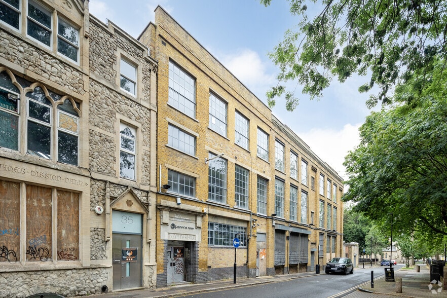 35 Britannia Row, London for sale - Primary Photo - Image 1 of 1