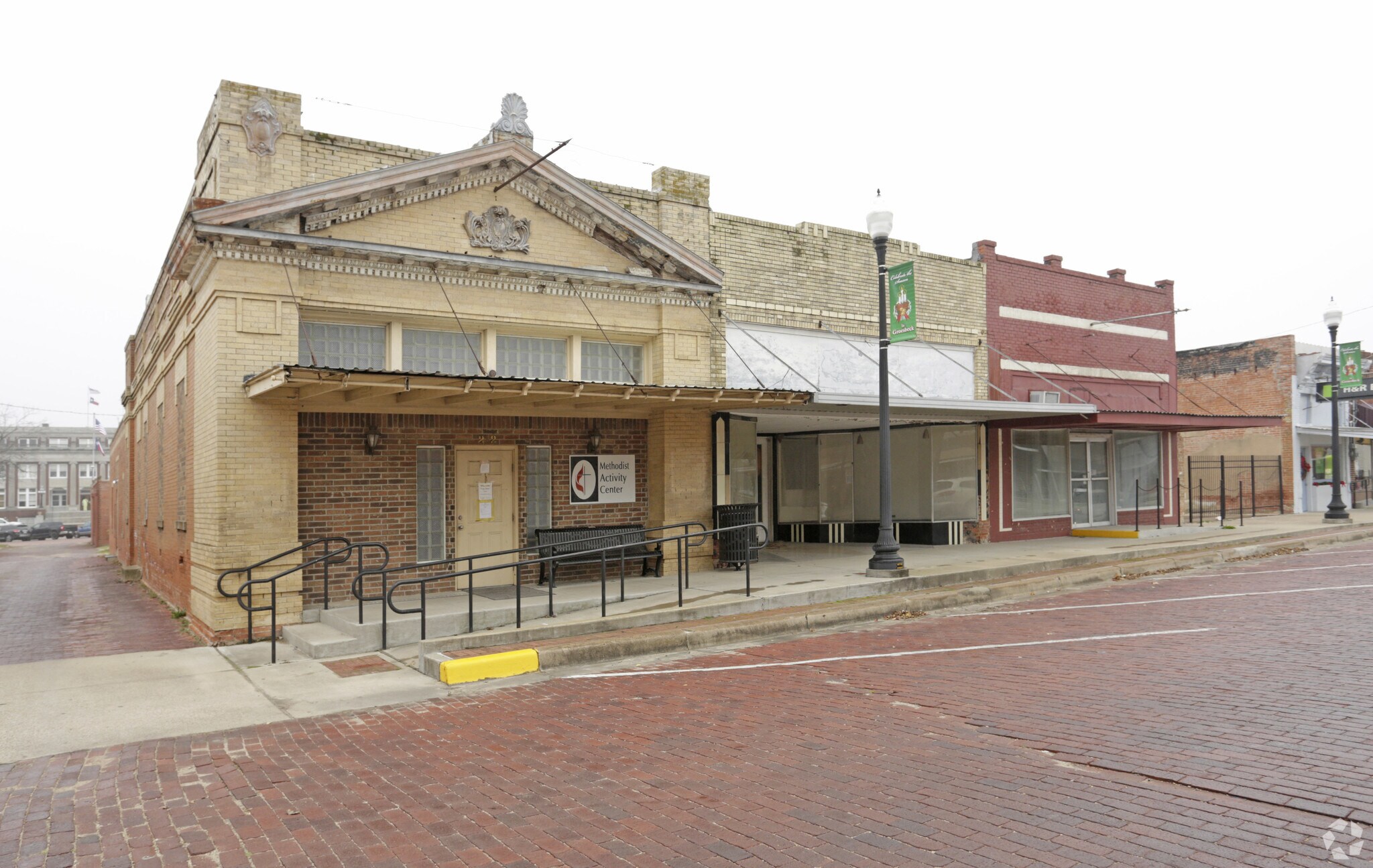 214 W Navasota St, Groesbeck, TX for sale Primary Photo- Image 1 of 1
