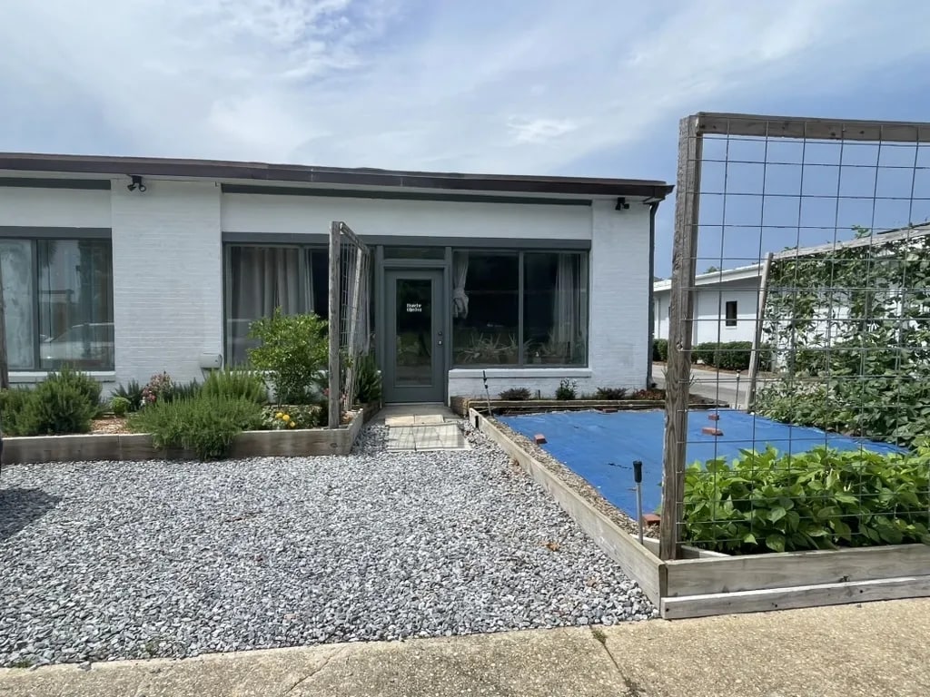 214 Intendencia St, Pensacola, FL for lease Primary Photo- Image 1 of 16