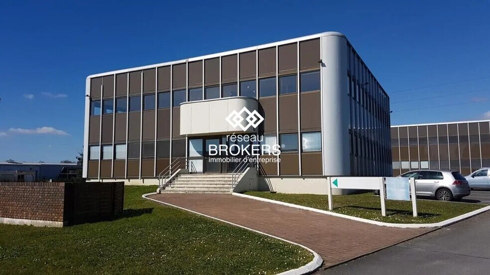 Office in Nantes for lease - Building Photo - Image 3 of 4