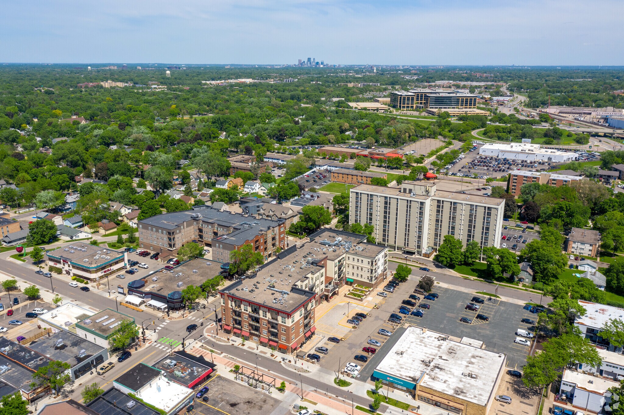 712786 Mainstreet, Hopkins, MN 55343 Retail Space for Lease