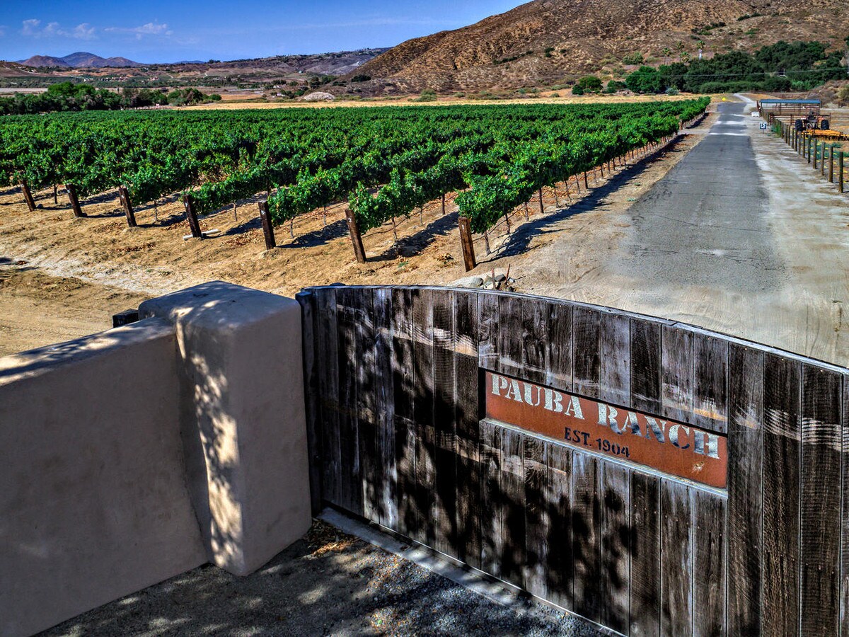 39100 Pauba Rd, Temecula, CA 92592