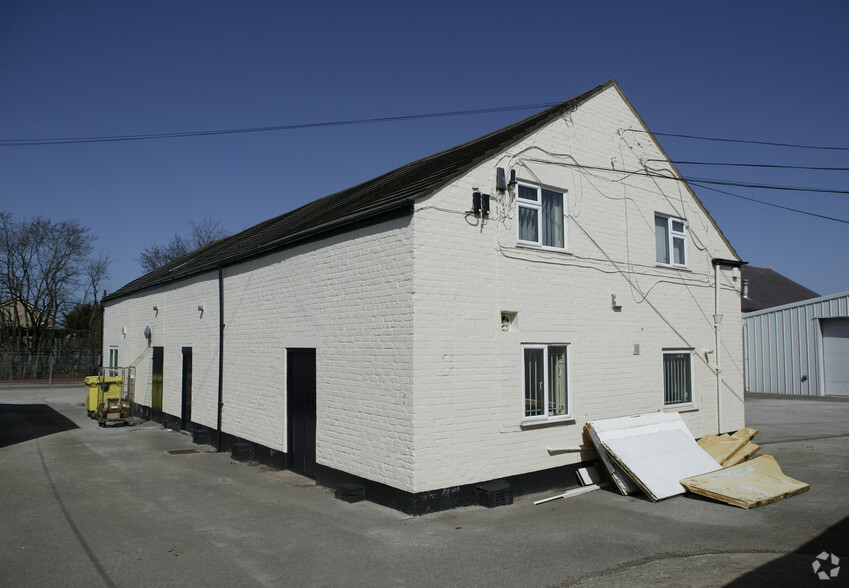 Vale Rd, Rhyl for lease - Building Photo - Image 3 of 5